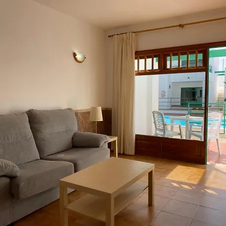 Апартаменти Palmeras I *